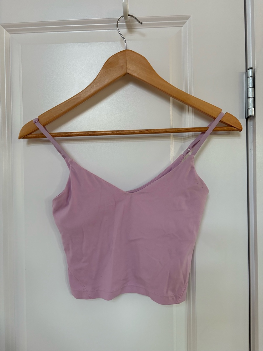 Lululemon V neck Spaghetti Strap Crop Top Size 2 Purple Lilac Sports Bra